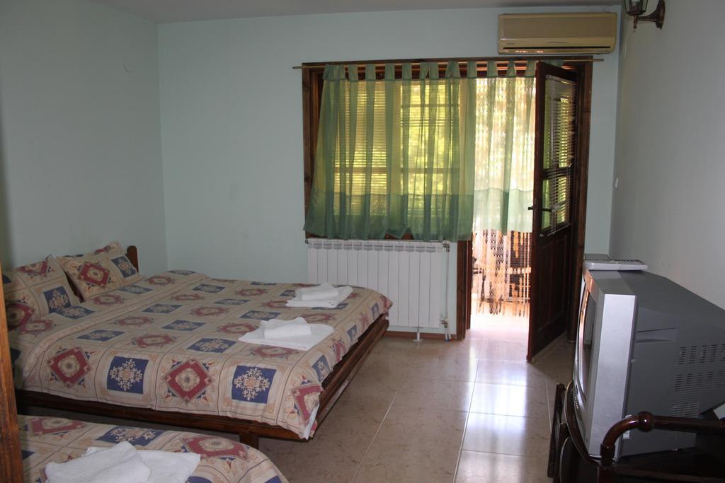 Guest House Chinarite Sandanski Phòng bức ảnh