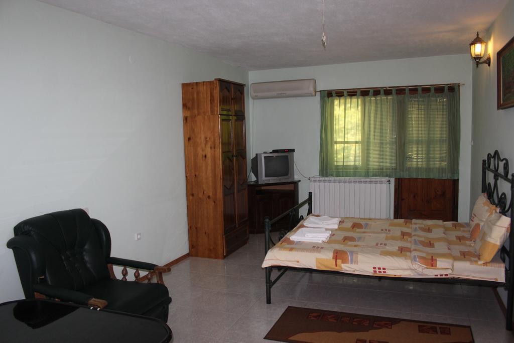 Guest House Chinarite Sandanski Phòng bức ảnh